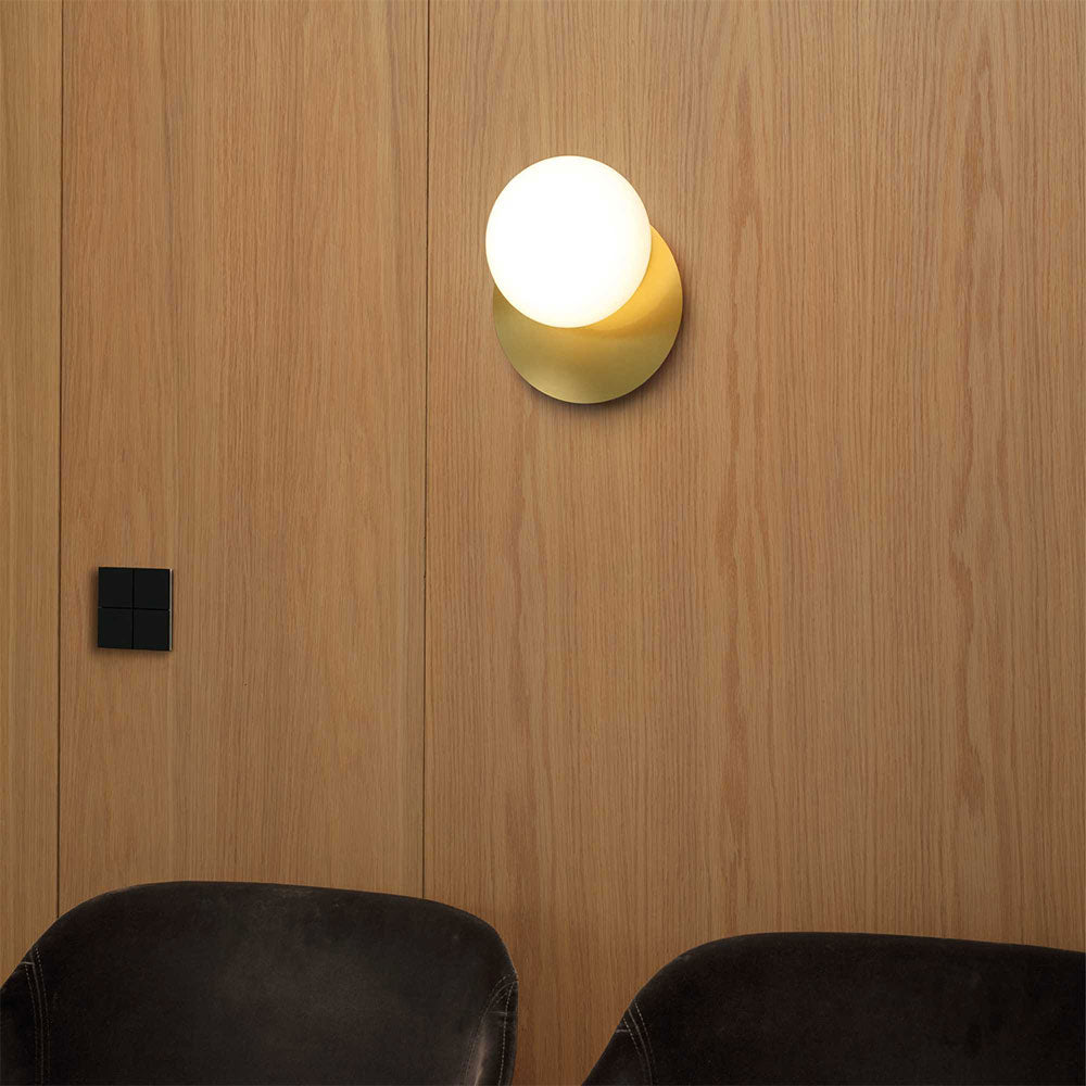 Ninfea AP1 Circle Contemporary Wall Light Brass - 293646