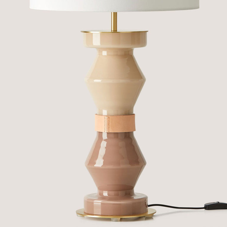 Kitta Kitta Table Lamp With Shade