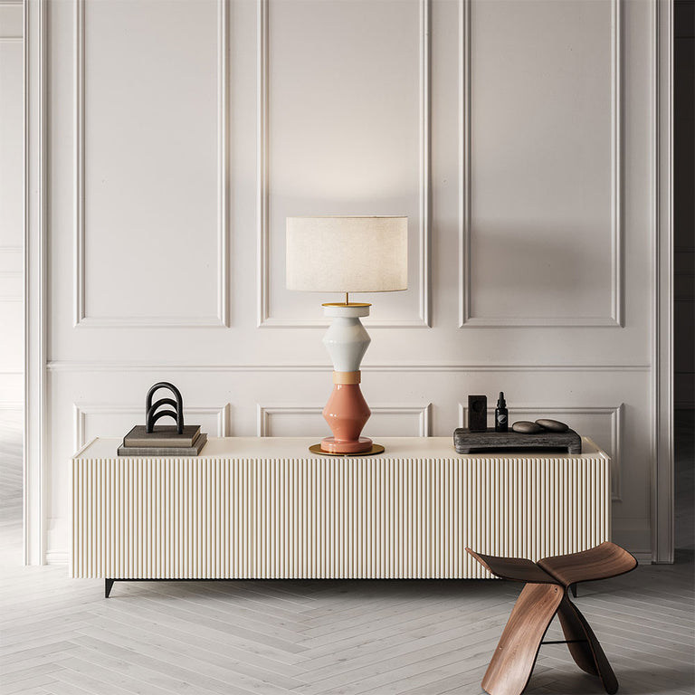 Kitta Kitta Table Lamp With Shade
