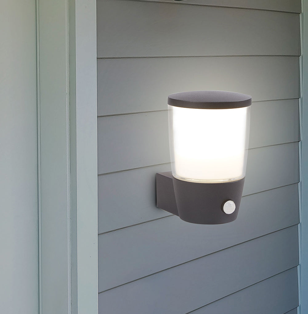 Coen Sensor Lantern Charcoal - LHS5870-CC