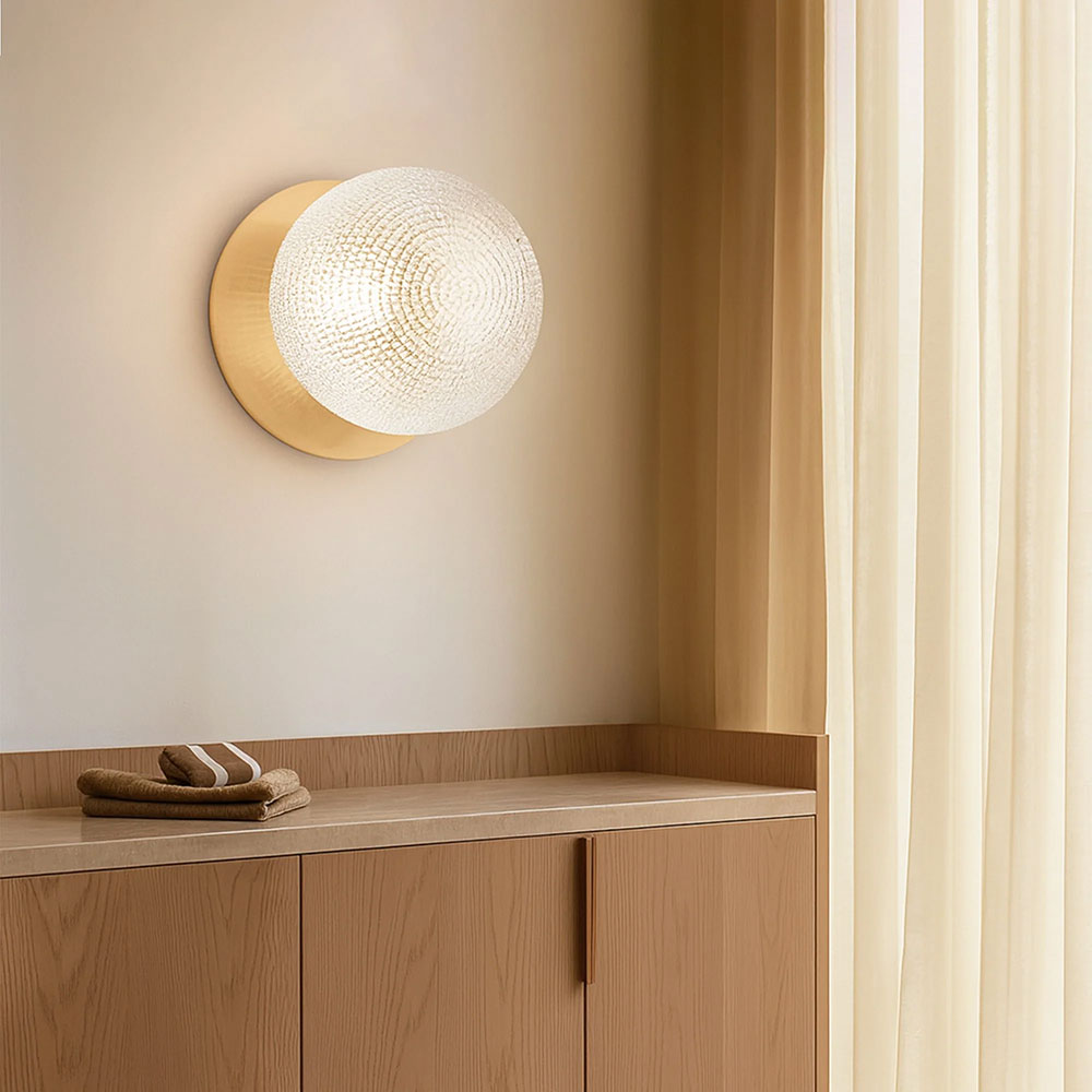 Odessa Diamond Cut Glass LED Wall Light With Brass Base Large / Cool White - LM002WL076