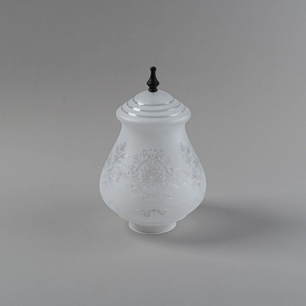 Cambridge Large Shade With Patina Finial - LOI3090392A