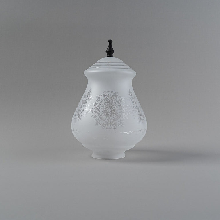 Cambridge Large Shade With Patina Finial - LOI3090392A