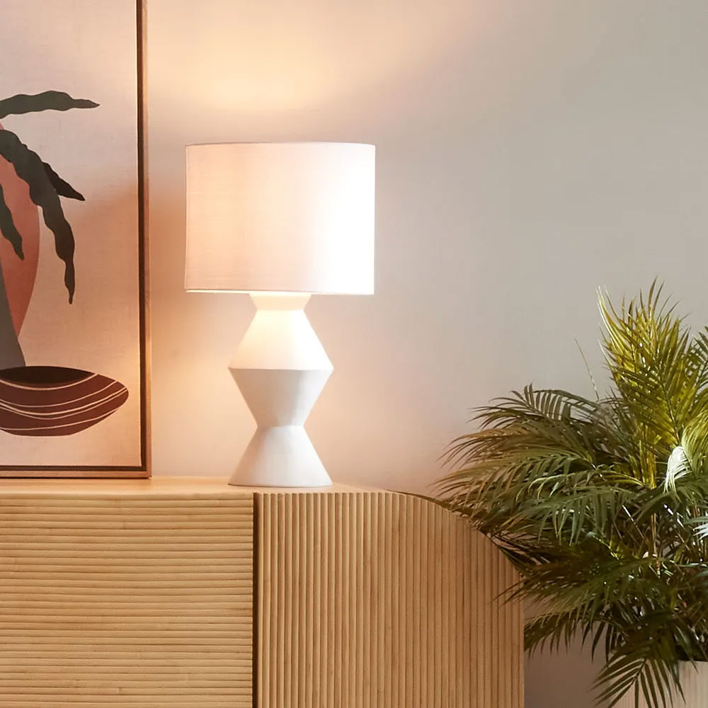 Aldo Chunky Table Lamp White With Shade - MRDLMP0016