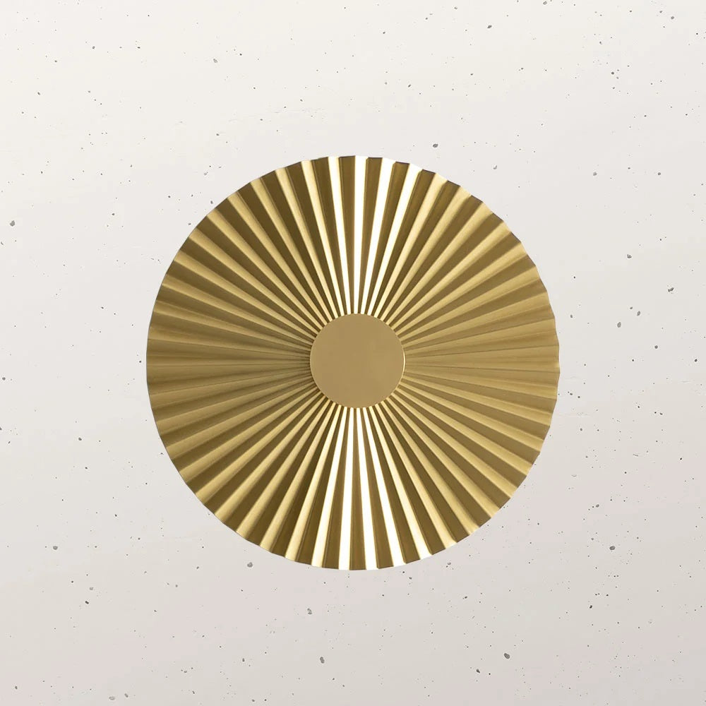 Plie Medium 10W LED Wall Light Natural Brass / Warm White - 284.05.ON