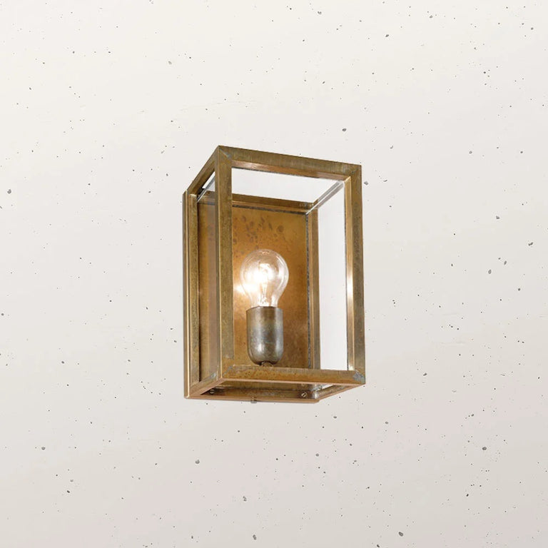 Quadro Medium Outdoor Wall Light IP55 - 262.02.OT
