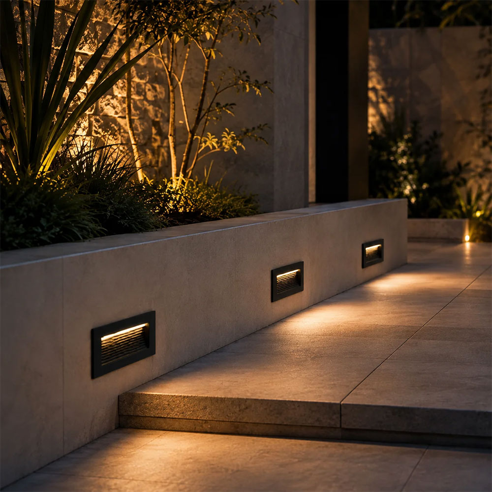 Anti-Glare Pathfinder Exterior Wall Light - UOW-PATHFINDER-BLK-3CCT