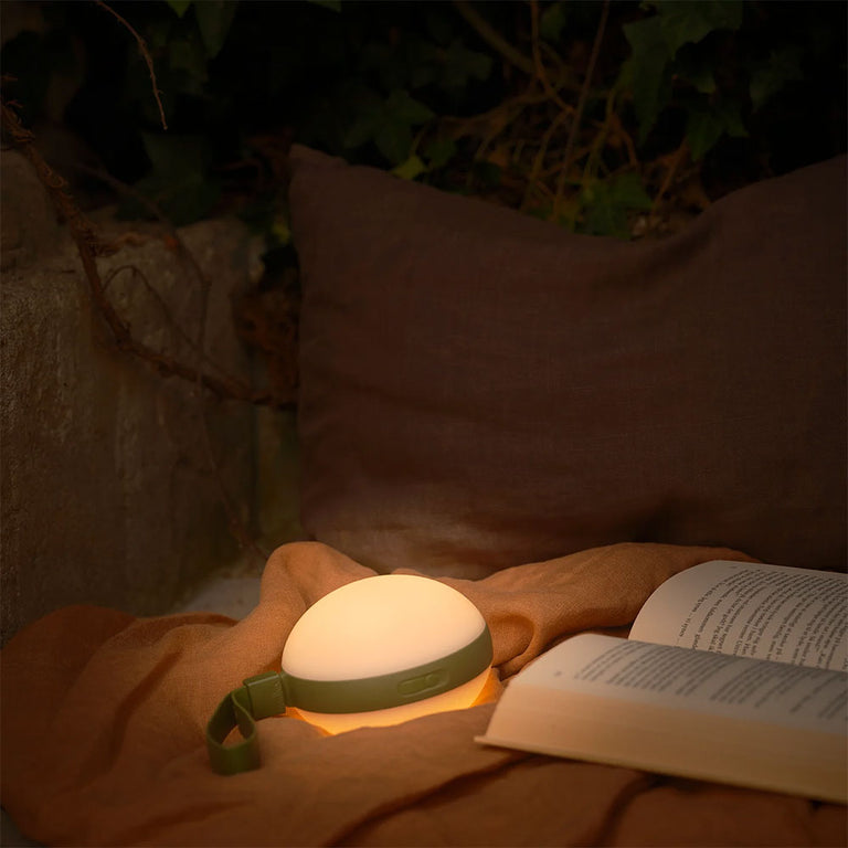Bring To Go 12 LED Rechargeable Battery Light White / Green - 2218013023