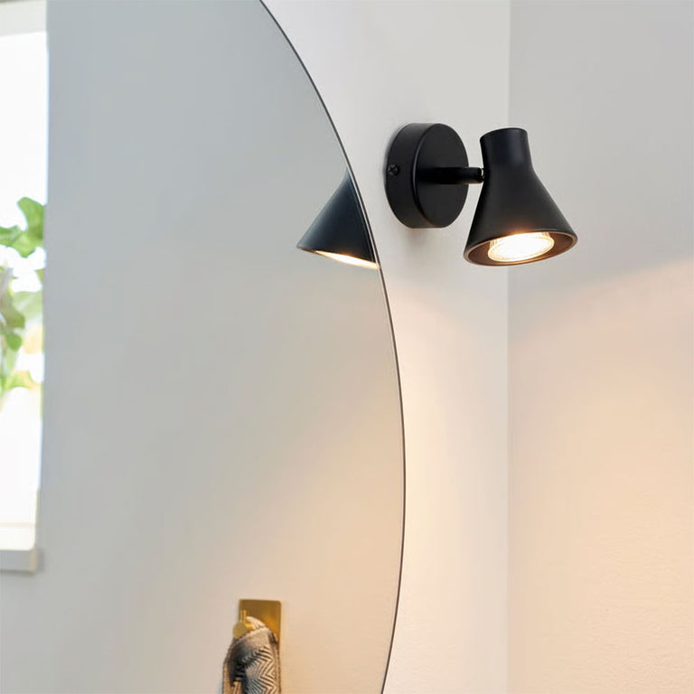 Eik Wall Light Black - 45761003