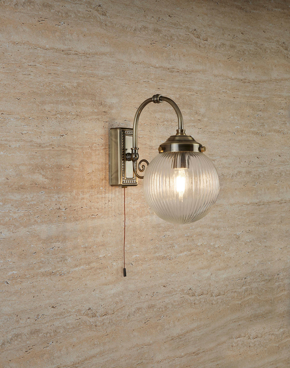 Etta Decorative Wall Light With Pull Switch Antique Brass - WL3259-AB