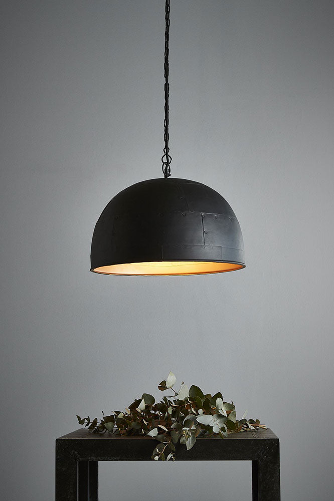 Noir Iron Dome Pendant Small Matt Black/Gold - ZAF10402