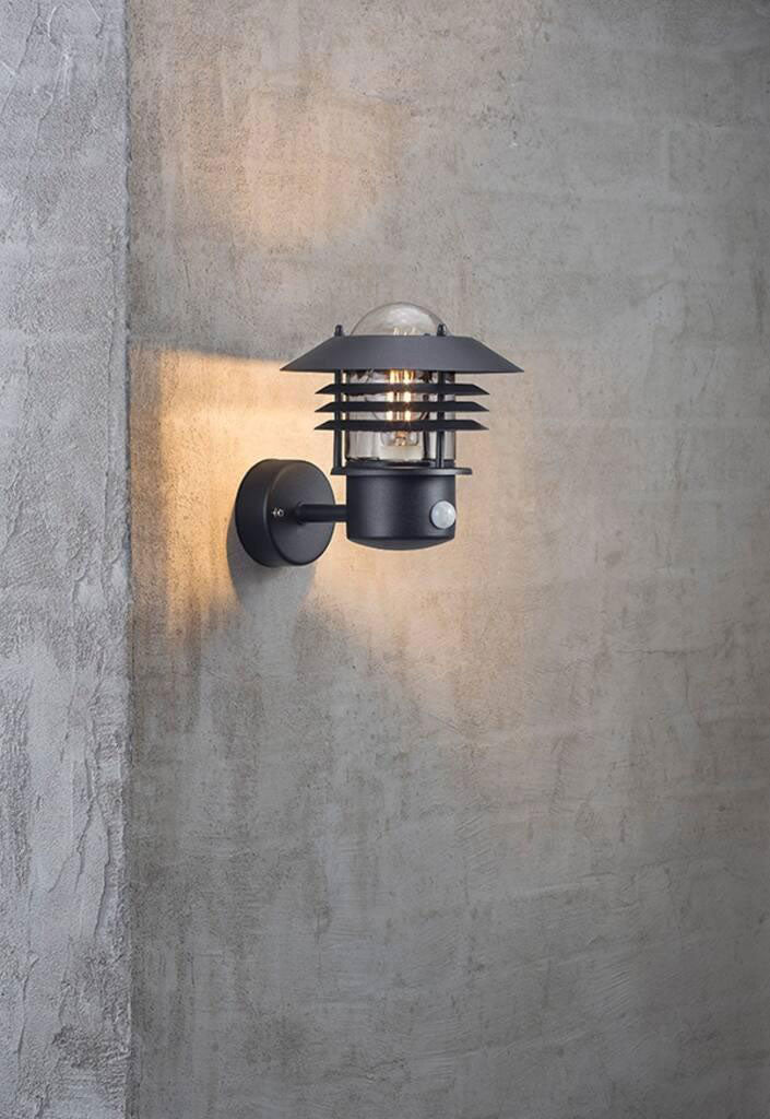 Vejers 1 Light Wall Light with Sensor Black - 25101003