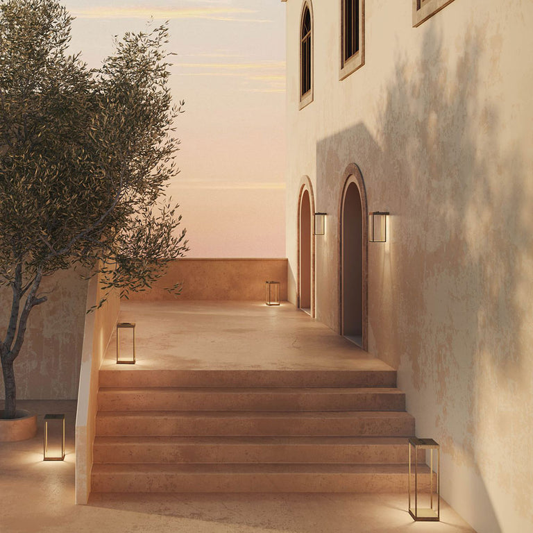 Lanterne Slim 13W LED Medium Outdoor Wall Light IP55 - 267.05