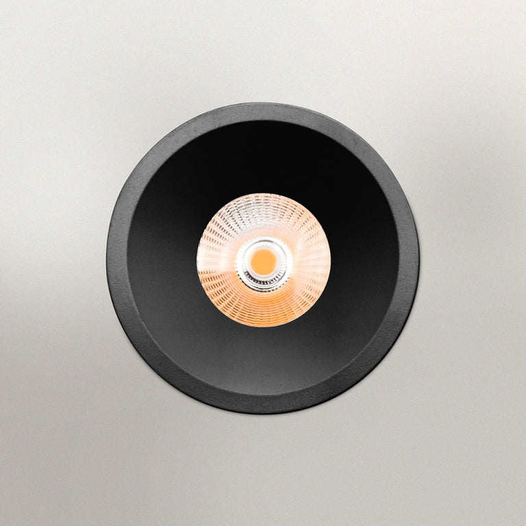 Ozone 9W LED High CRI Dimmable Downlight Black / Warm White