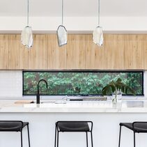 Crystal Rock Pendant White