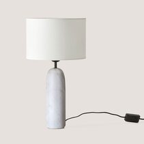 Shin Table Lamp With Shade