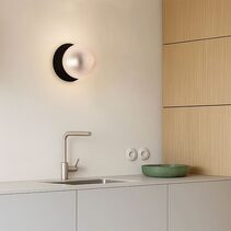 Odessa Diamond Cut Glass LED Wall Light With Black Base Small / Cool White - LM002WL004