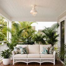 Parkway Small Under Eave White - LOI1001708